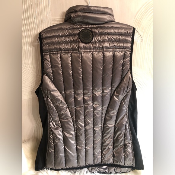 Calvin Klein Performance Vest. New without Tags - Picture 2 of 10